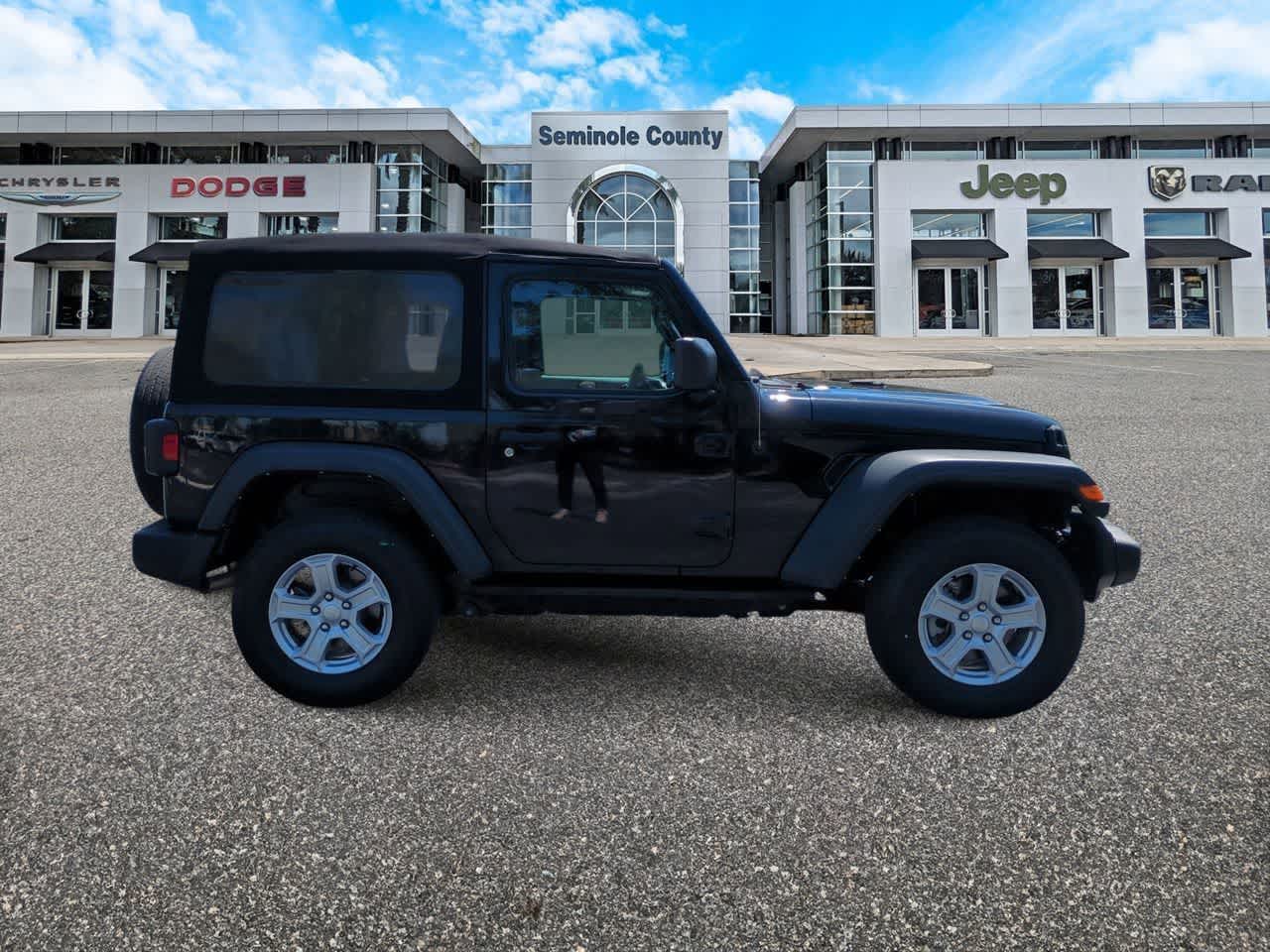 2022 Jeep Wrangler Sport S 4x4