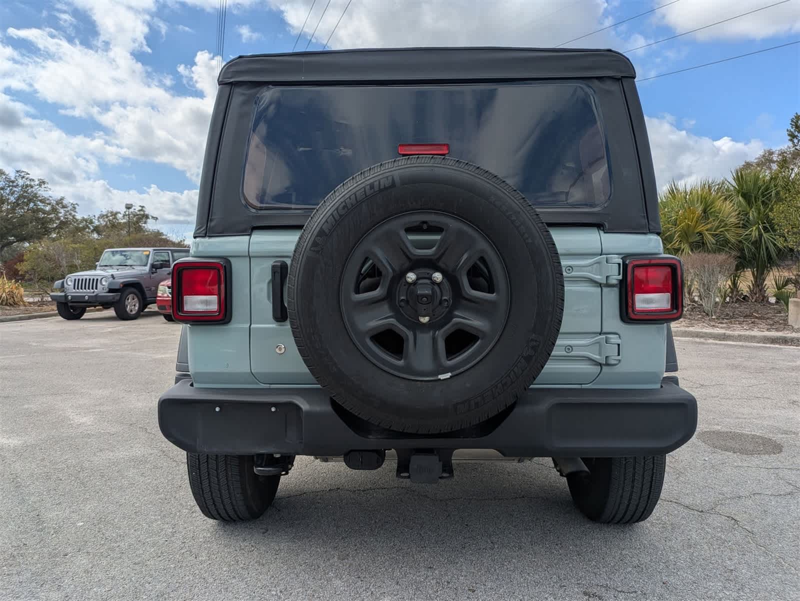 2023 Jeep Wrangler 4-Door Sport 4x4