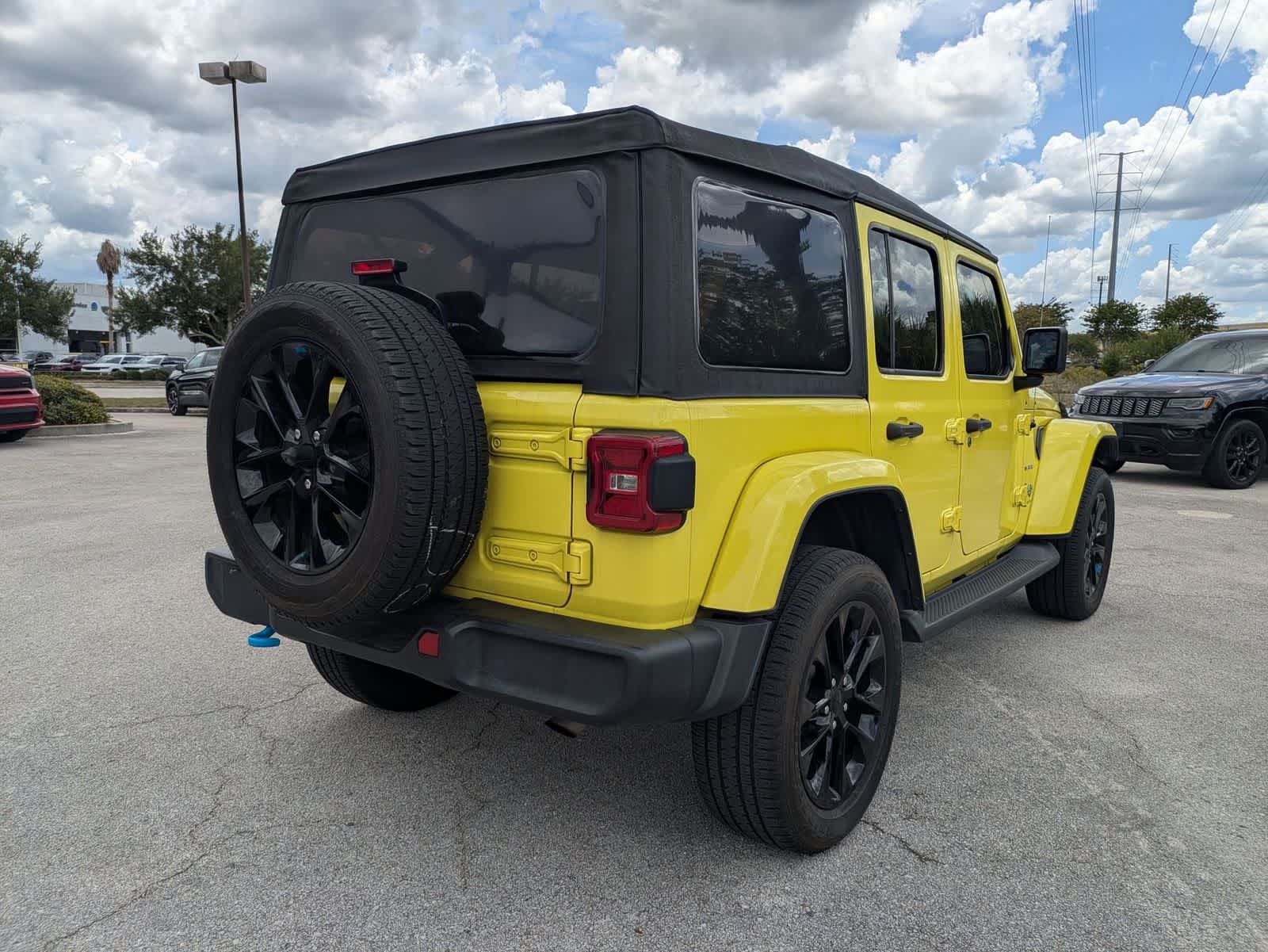 2023 Jeep Wrangler 4xe Sahara 4x4