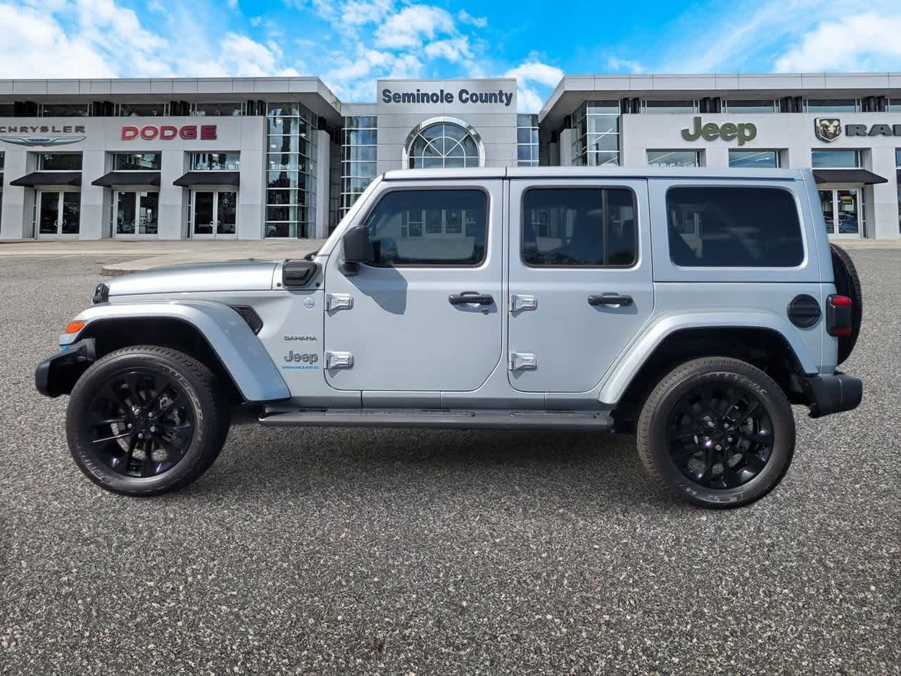 2023 Jeep Wrangler 4xe Sahara 4x4