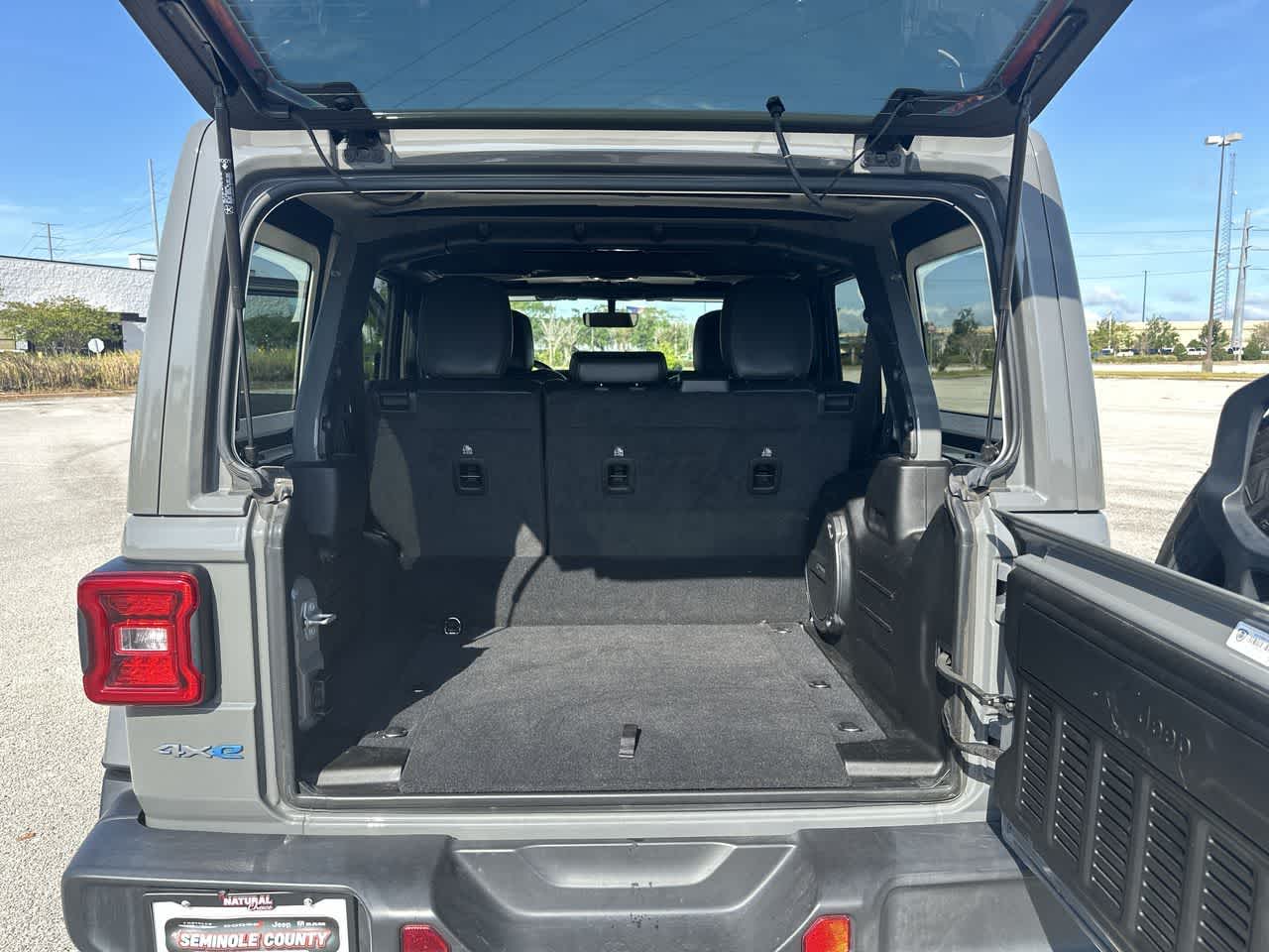 2022 Jeep Wrangler 4xe Unlimited Sahara 4x4