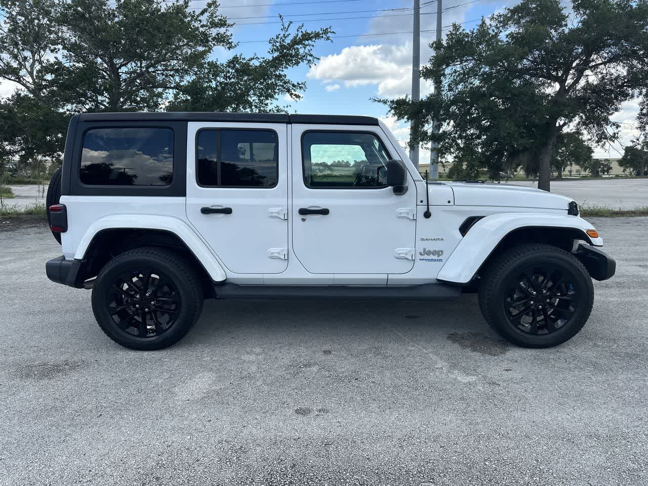2022 Jeep Wrangler 4xe Unlimited Sahara 4x4