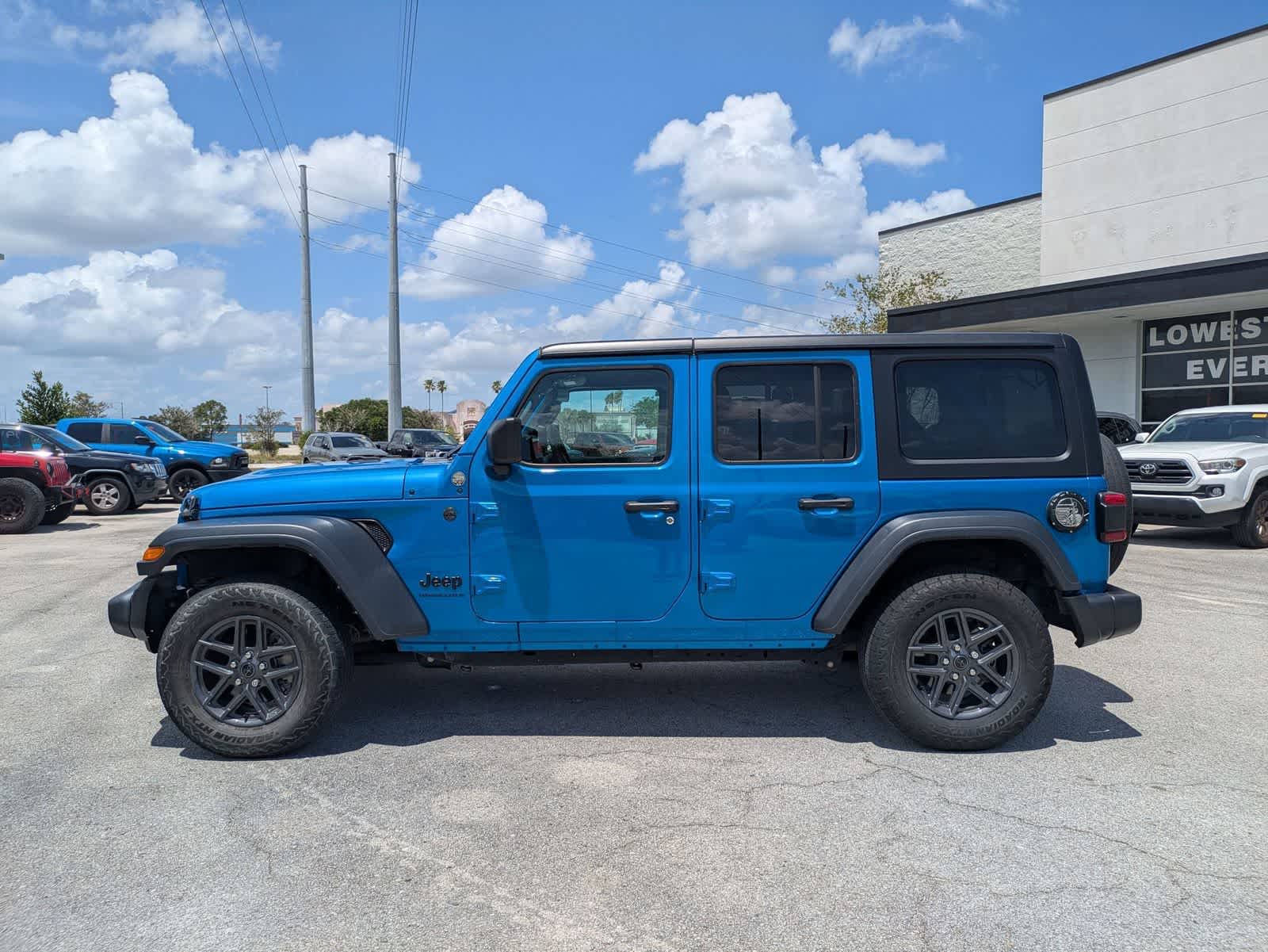 2024 Jeep Wrangler 4-Door Sport S 4x4