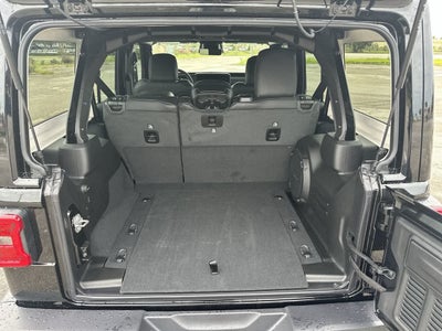 2027 Jeep Wrangler WRANGLER 4-DOOR SAHARA