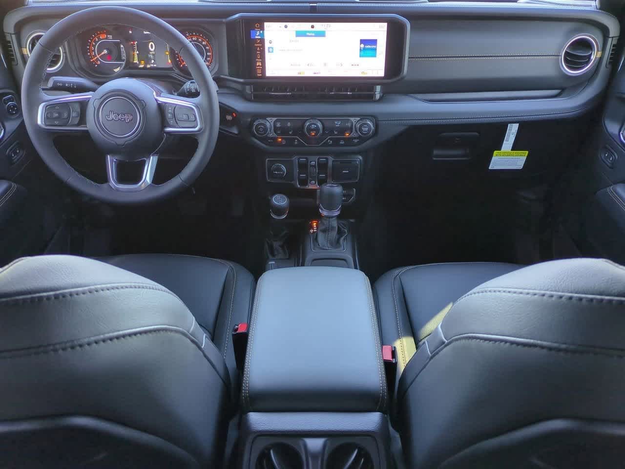 2025 Jeep Wrangler WRANGLER 4-DOOR SAHARA