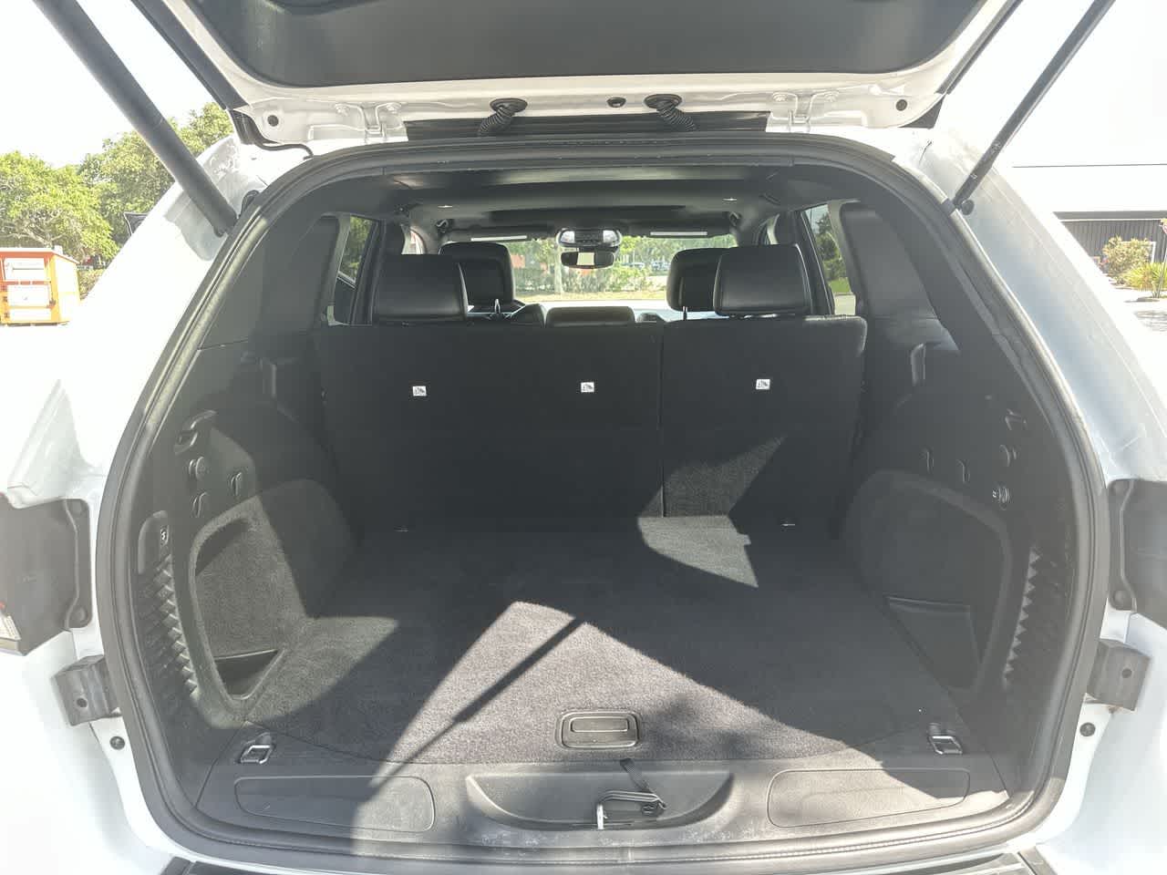2020 Jeep Grand Cherokee Altitude 4x2