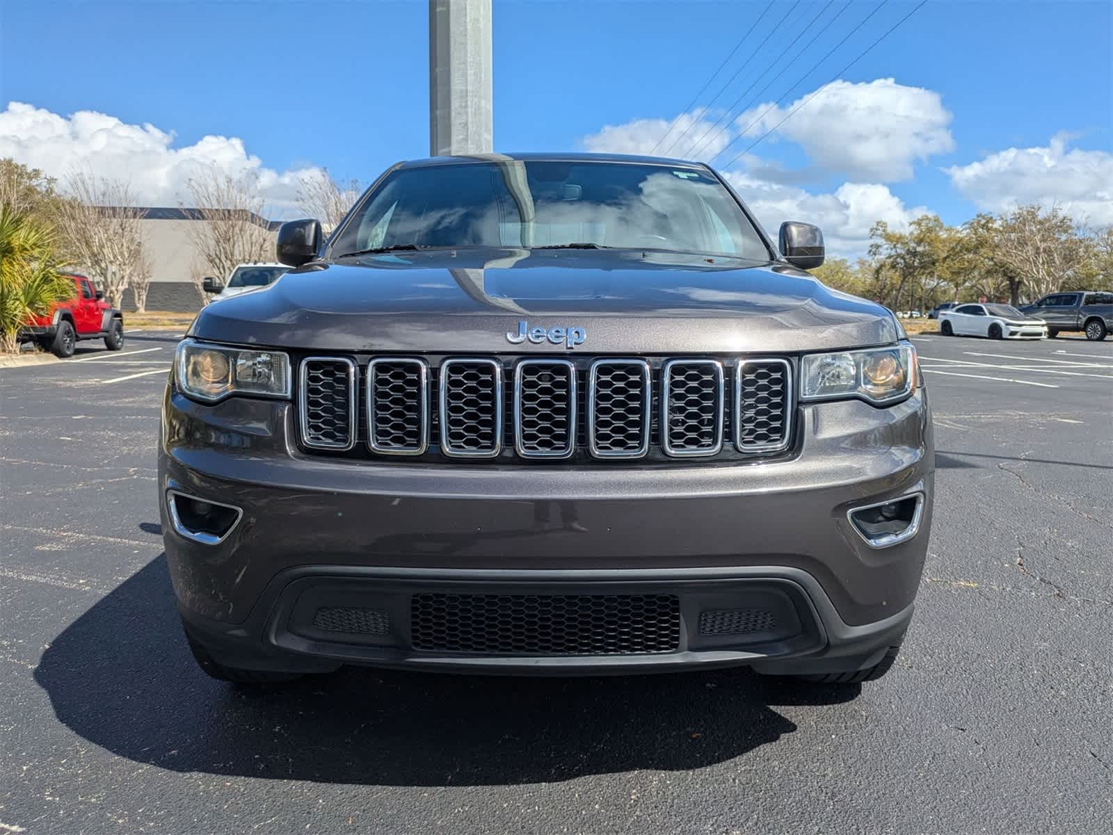 2019 Jeep Grand Cherokee Laredo E 4x2