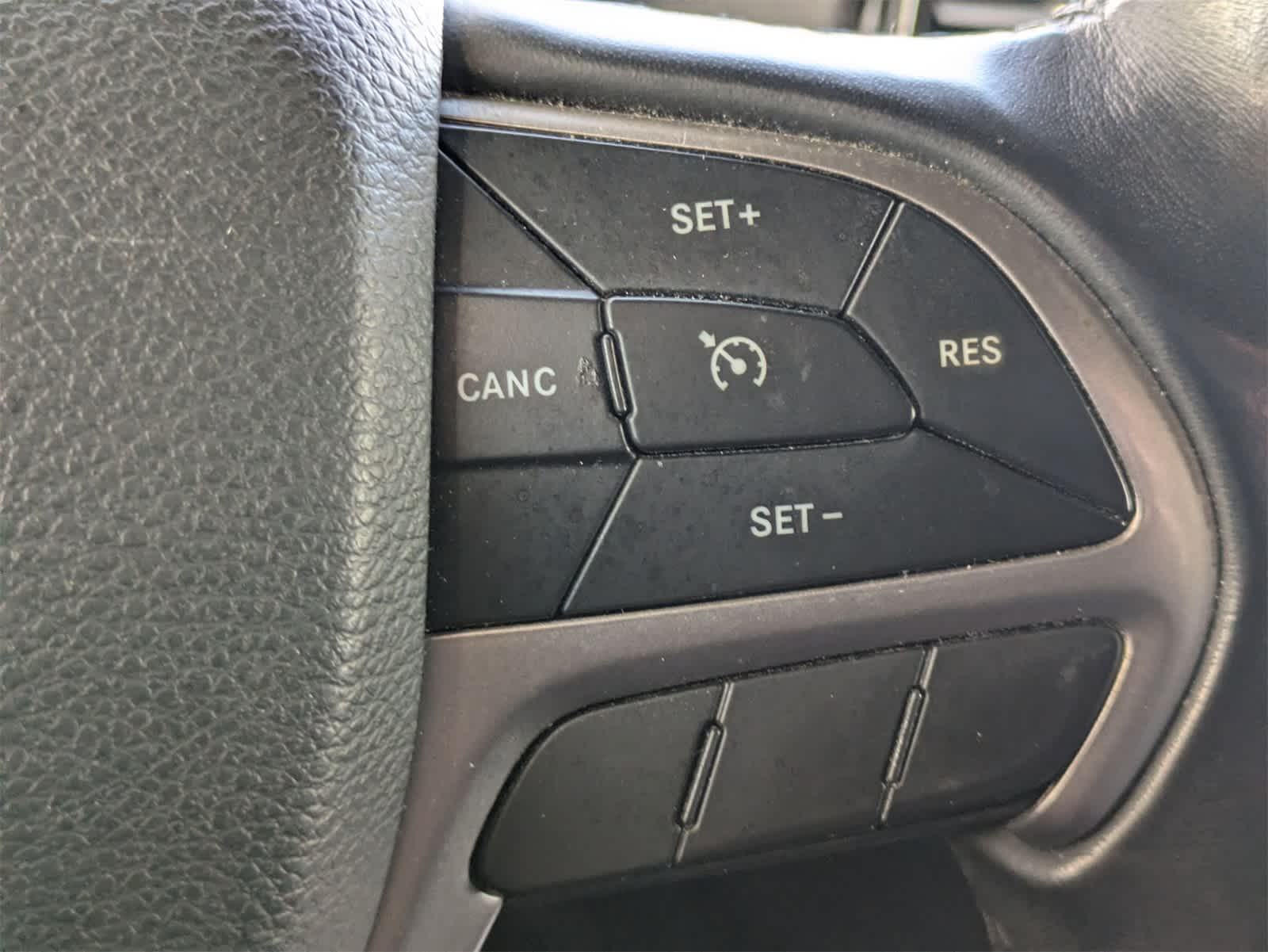 2019 Jeep Grand Cherokee Laredo E 4x2