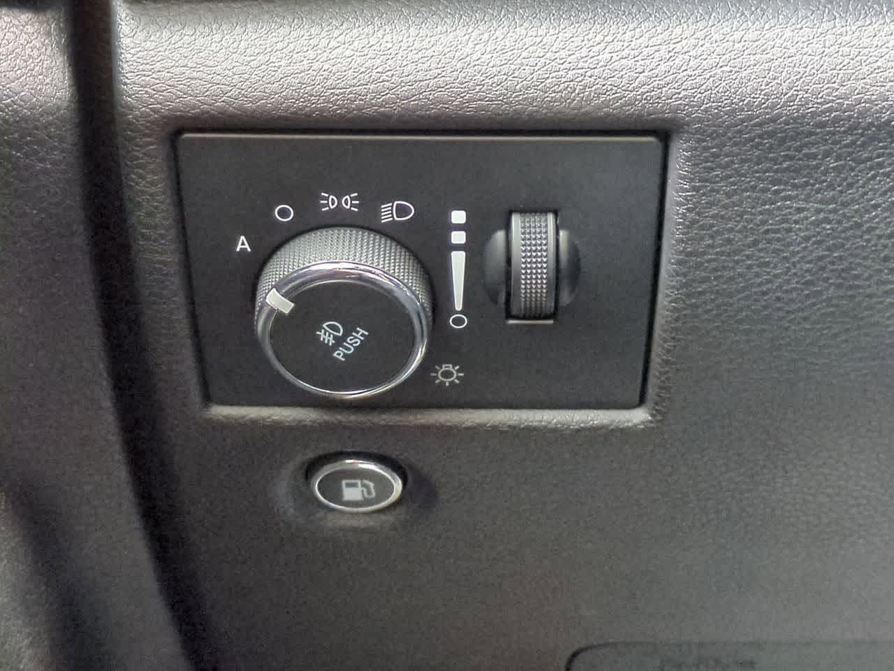 2019 Jeep Grand Cherokee Laredo E 4x2