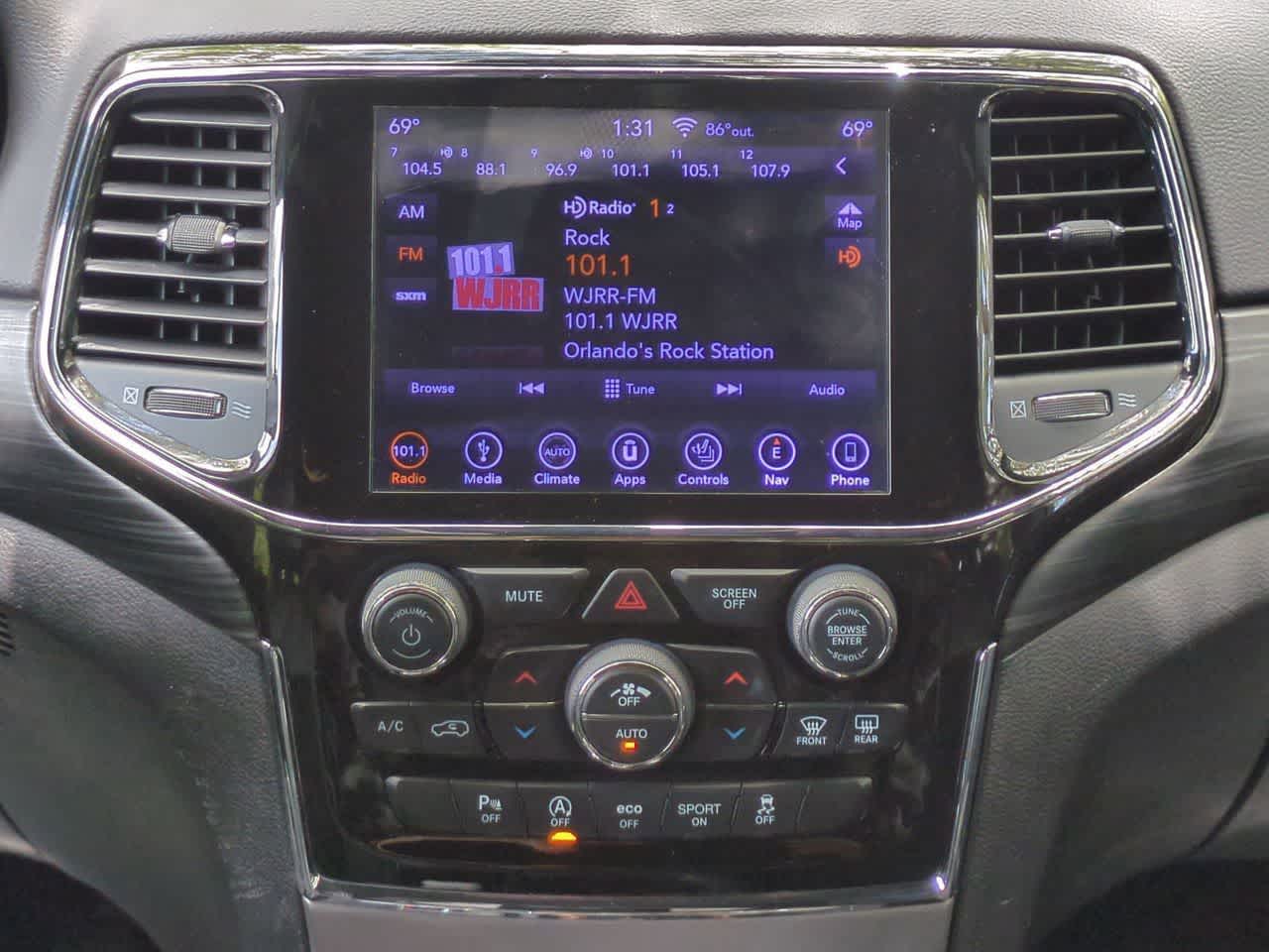 2019 Jeep Grand Cherokee Laredo E 4x2