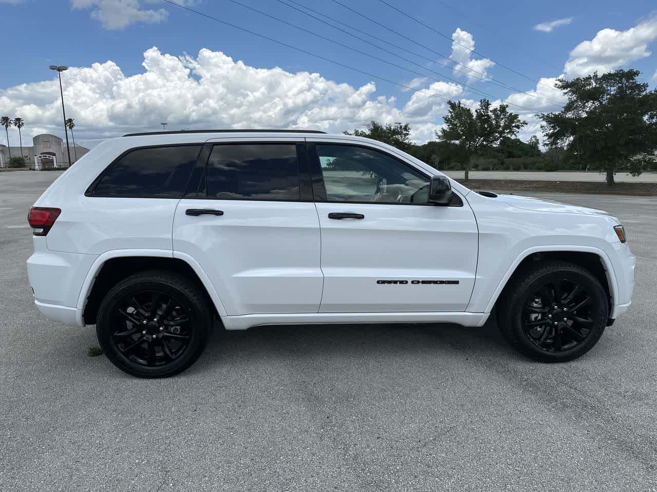 2021 Jeep Grand Cherokee Laredo X 4x4