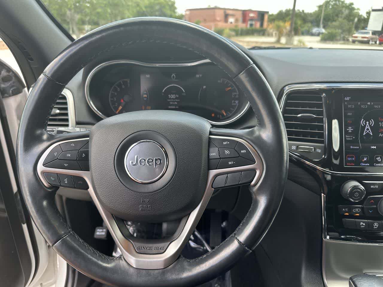 2021 Jeep Grand Cherokee Laredo X 4x4