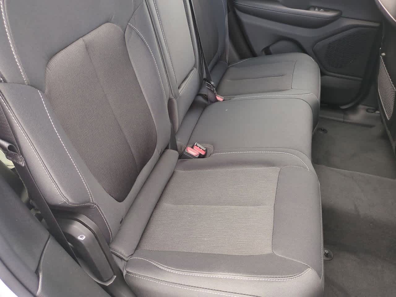 2025 Jeep Grand Cherokee GRAND CHEROKEE LAREDO 4X2