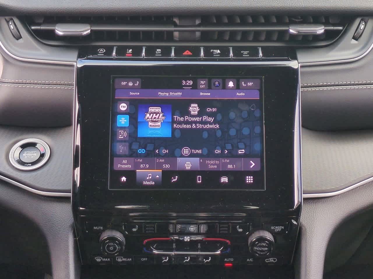 2025 Jeep Grand Cherokee GRAND CHEROKEE LAREDO 4X2