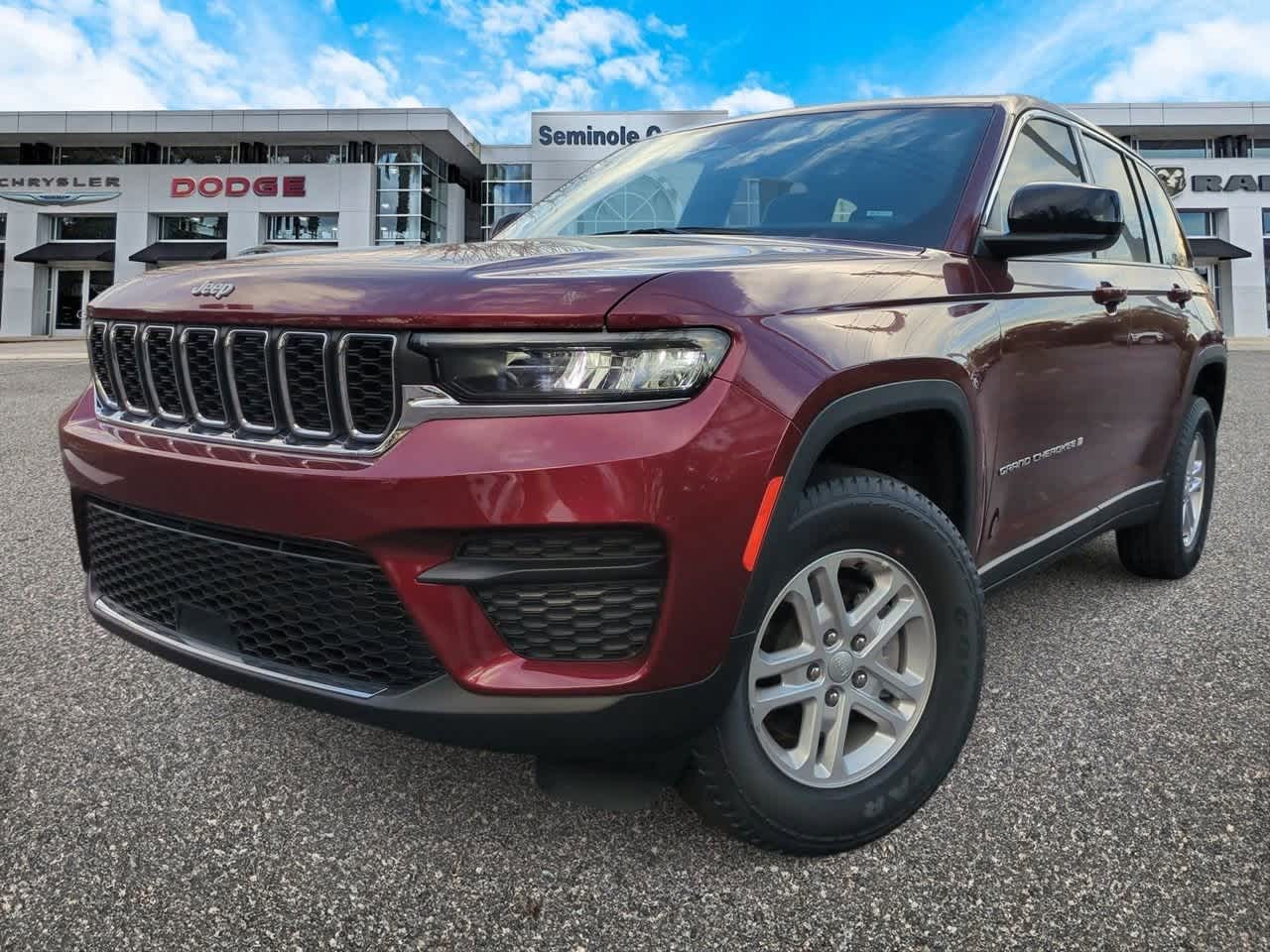 2025 Jeep Grand Cherokee GRAND CHEROKEE LAREDO 4X2
