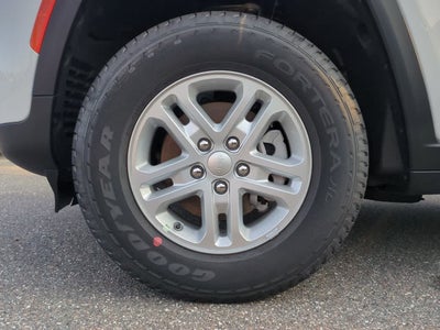 2025 Jeep Grand Cherokee GRAND CHEROKEE LAREDO 4X2