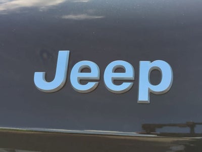 2025 Jeep Grand Cherokee GRAND CHEROKEE LAREDO 4X2