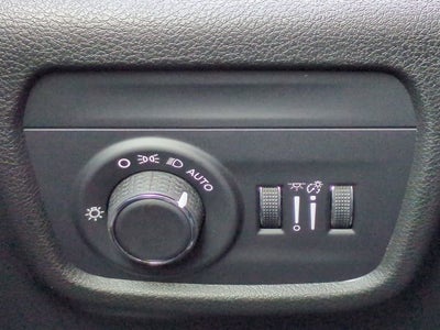 2025 Jeep Grand Cherokee GRAND CHEROKEE LAREDO 4X2