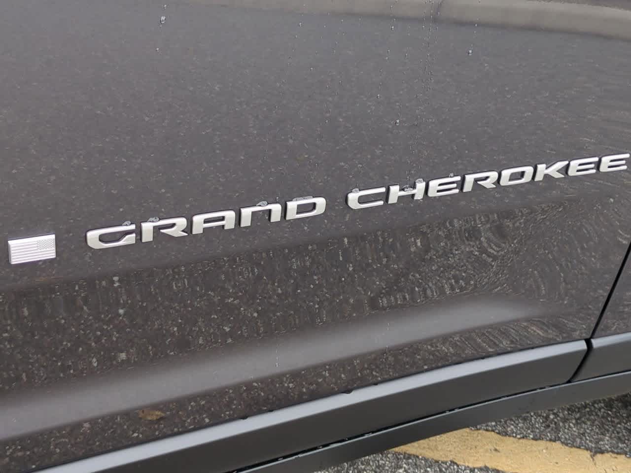 2025 Jeep Grand Cherokee GRAND CHEROKEE LAREDO X 4X2