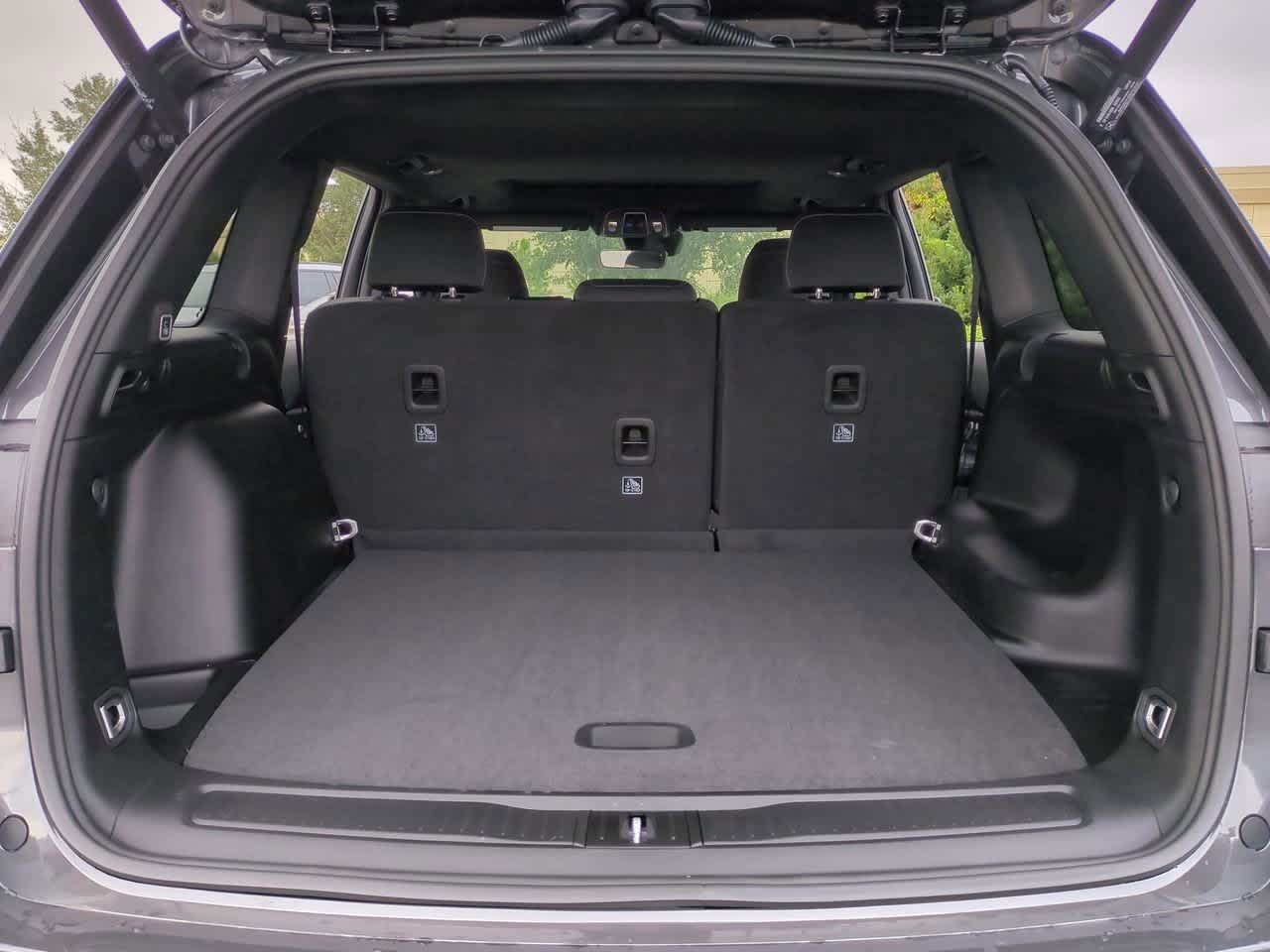 2025 Jeep Grand Cherokee GRAND CHEROKEE LAREDO X 4X2