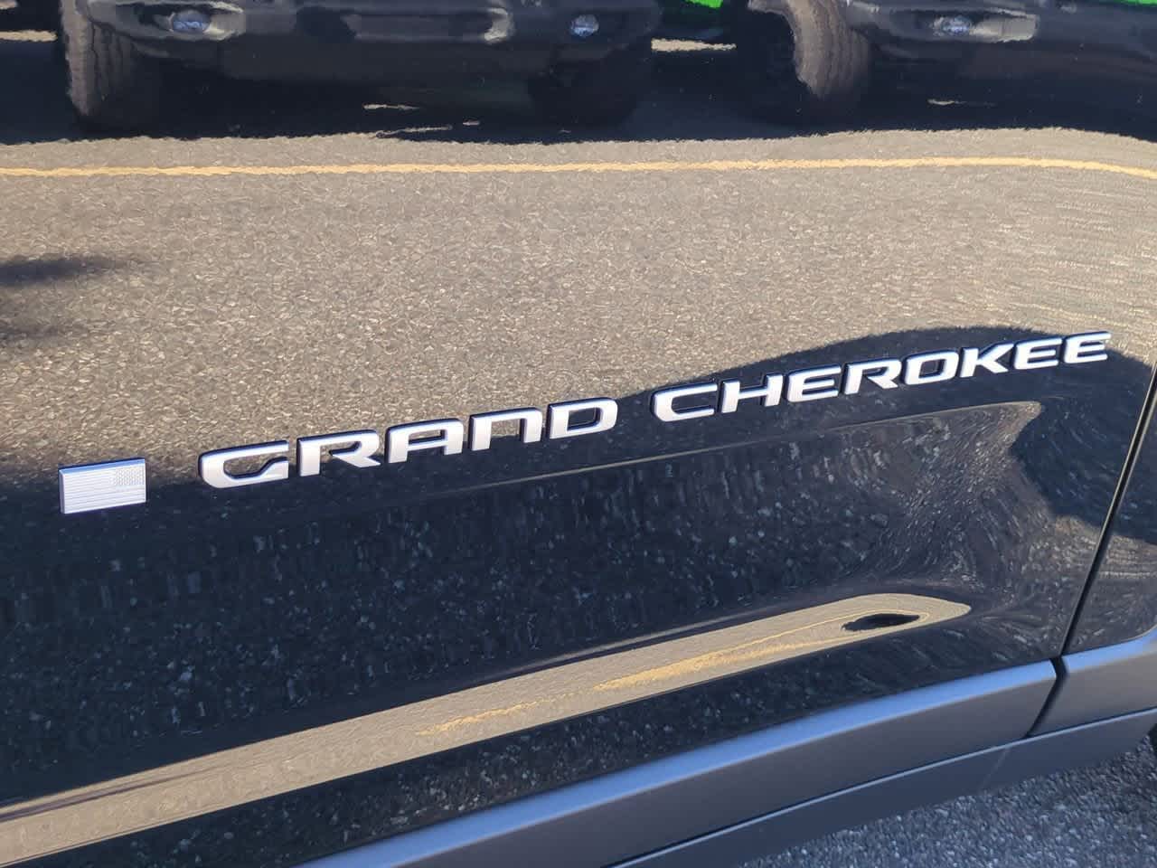 2025 Jeep Grand Cherokee GRAND CHEROKEE LAREDO 4X2