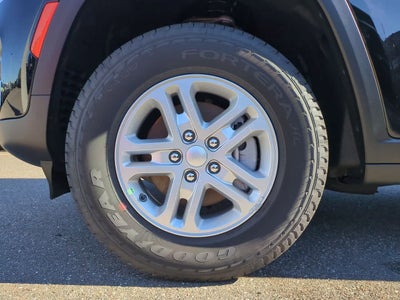 2025 Jeep Grand Cherokee GRAND CHEROKEE LAREDO 4X2