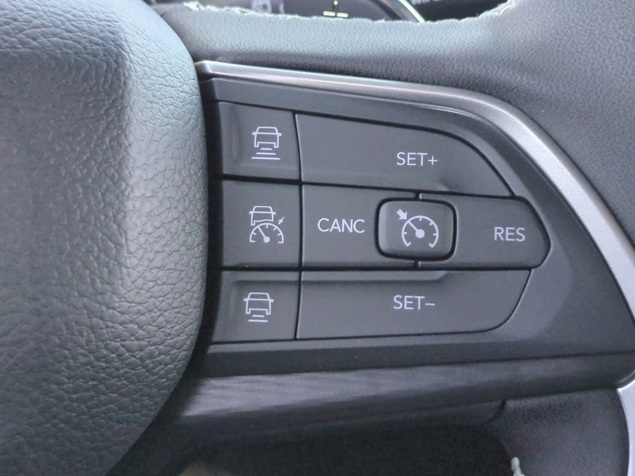 2025 Jeep Grand Cherokee GRAND CHEROKEE LAREDO 4X2