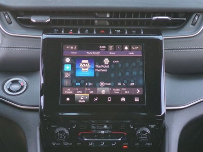 2025 Jeep Grand Cherokee GRAND CHEROKEE LAREDO 4X2