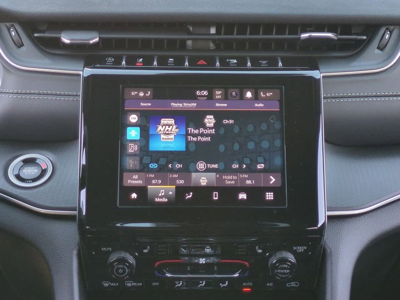 2025 Jeep Grand Cherokee GRAND CHEROKEE LAREDO 4X2