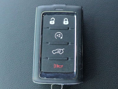 2025 Jeep Grand Cherokee GRAND CHEROKEE LAREDO 4X2