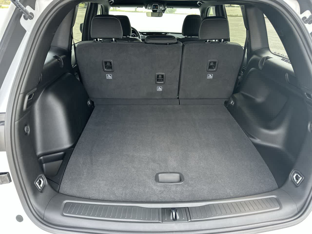 2026 Jeep Grand Cherokee GRAND CHEROKEE LAREDO 4X2
