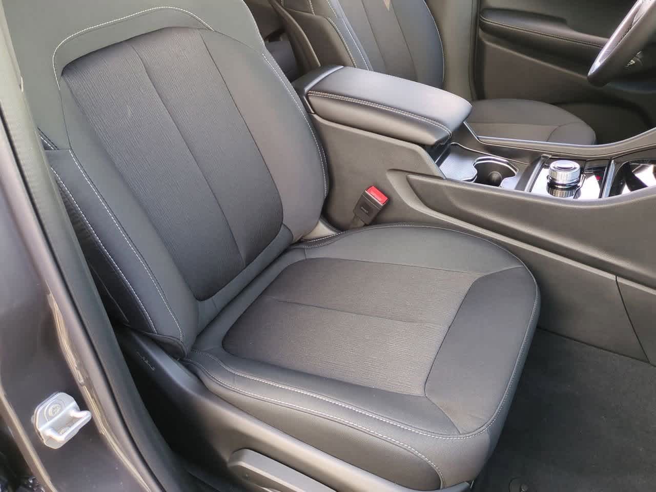 2025 Jeep Grand Cherokee GRAND CHEROKEE LAREDO X 4X2