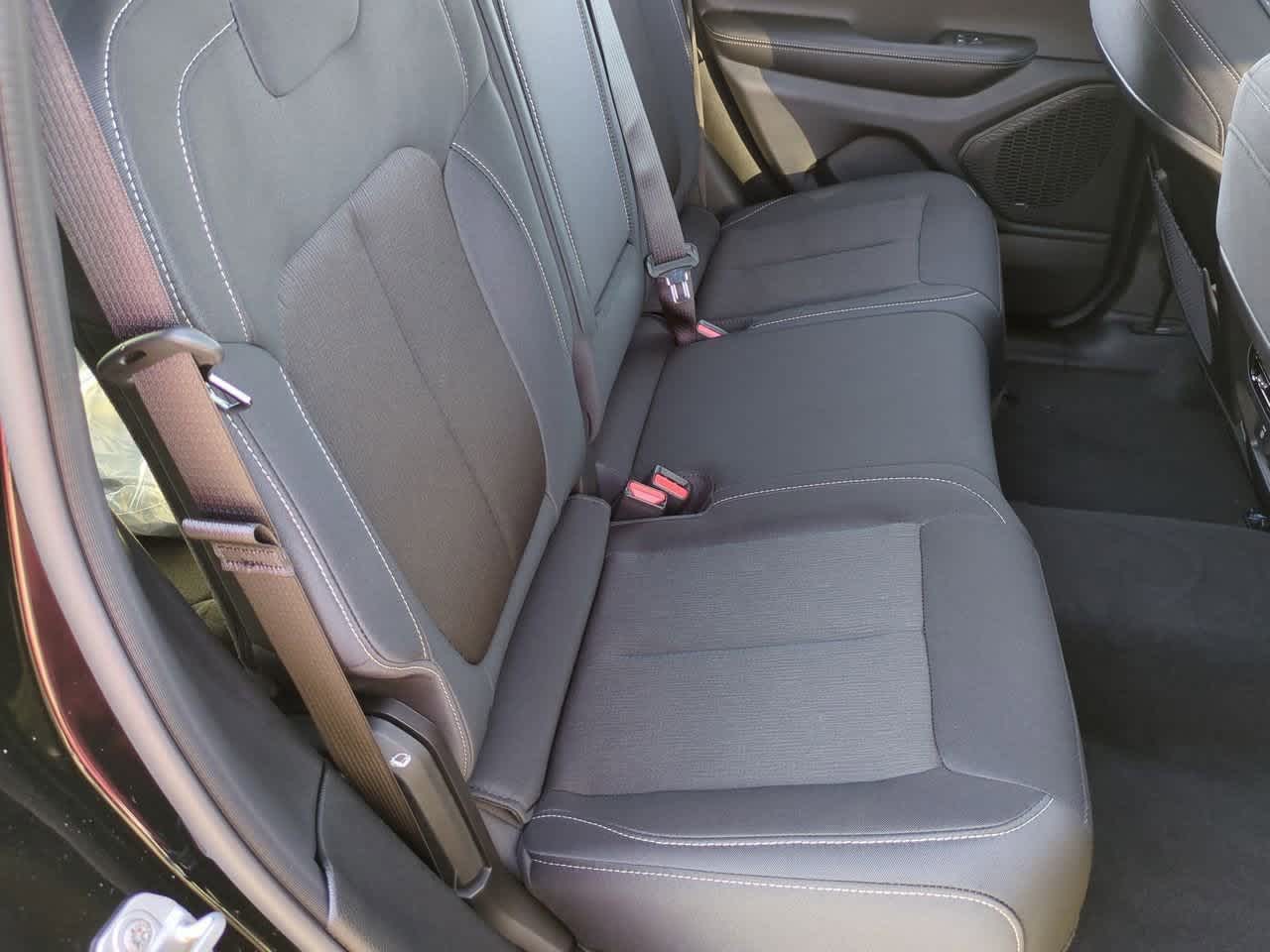 2025 Jeep Grand Cherokee GRAND CHEROKEE LAREDO X 4X2