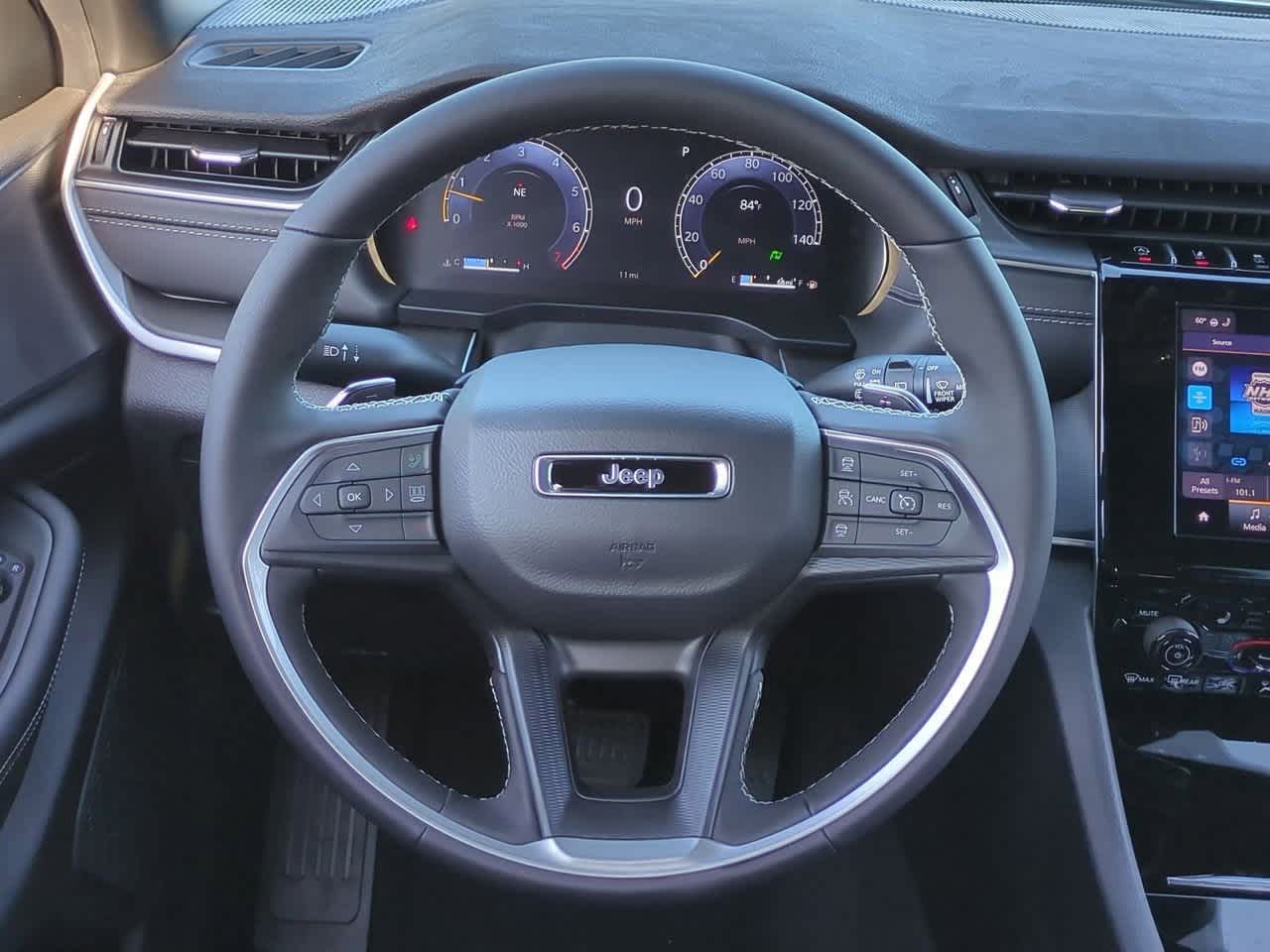 2025 Jeep Grand Cherokee GRAND CHEROKEE LAREDO X 4X2