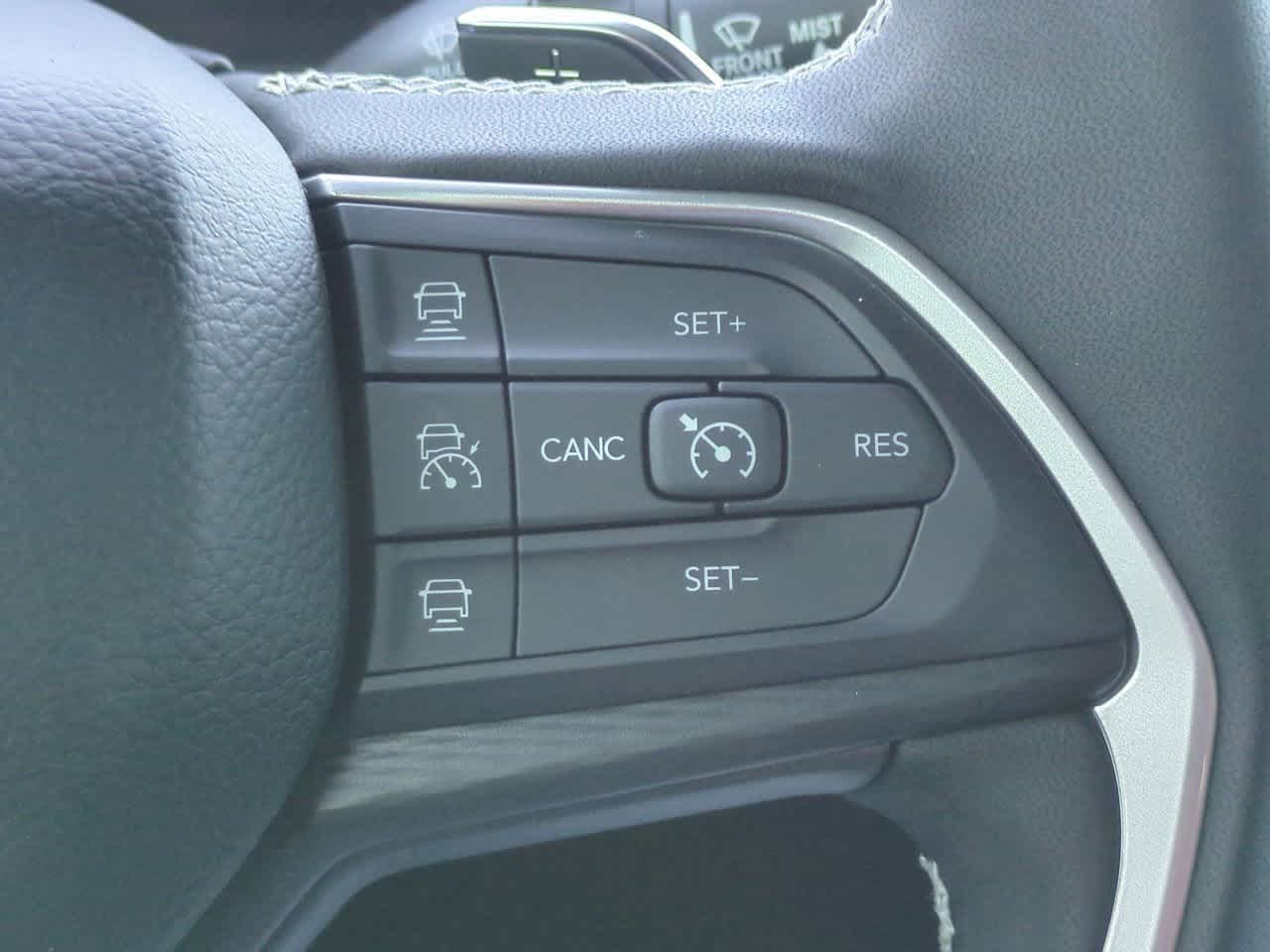 2025 Jeep Grand Cherokee GRAND CHEROKEE LAREDO X 4X2