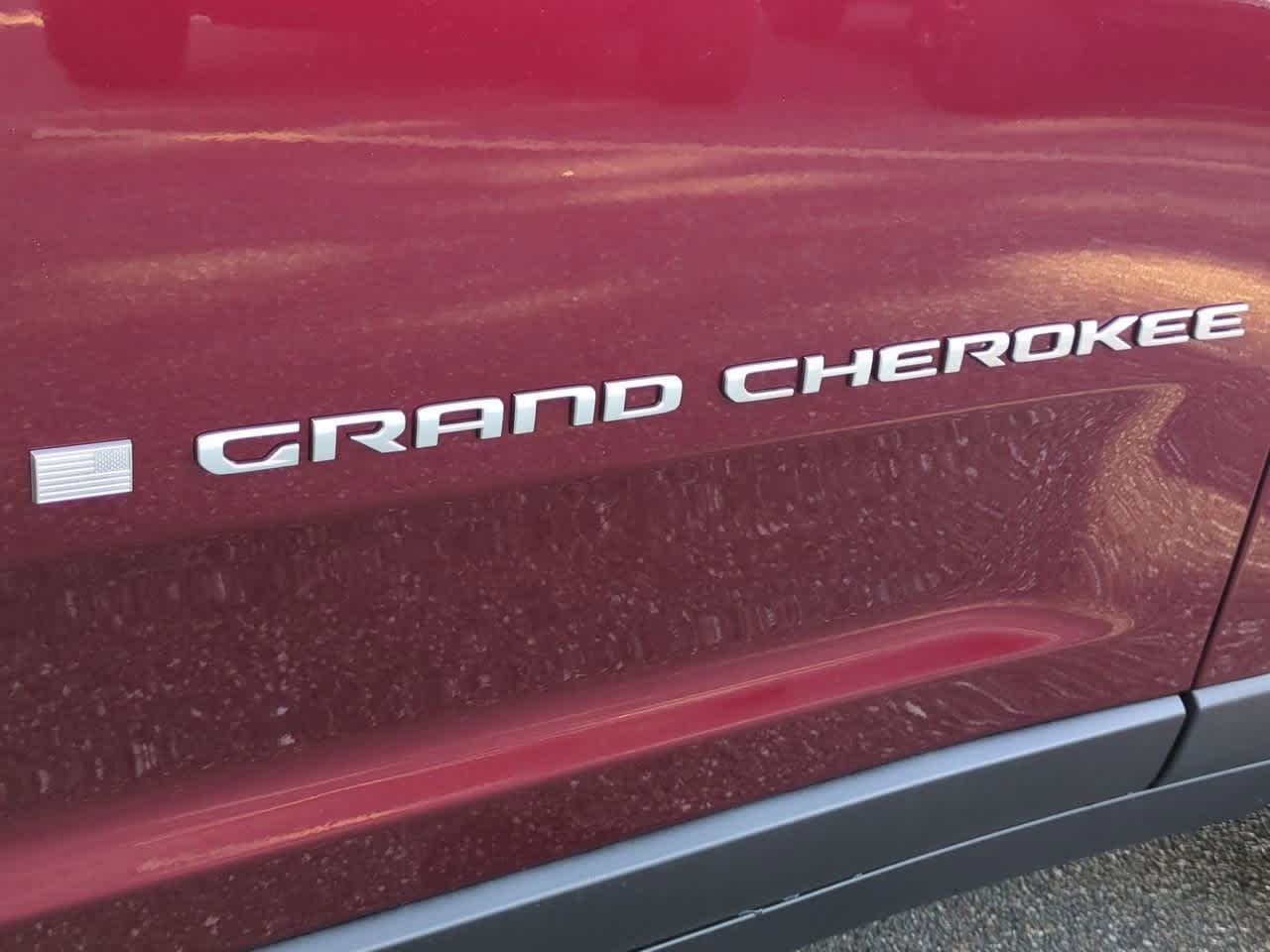 2025 Jeep Grand Cherokee GRAND CHEROKEE LAREDO 4X2
