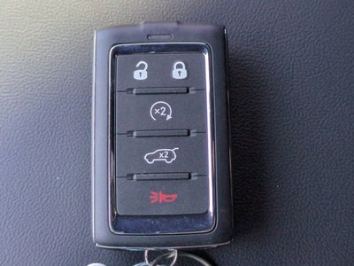 2025 Jeep Grand Cherokee GRAND CHEROKEE LAREDO 4X2