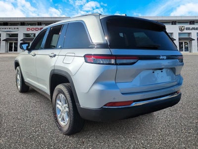 2025 Jeep Grand Cherokee GRAND CHEROKEE LAREDO 4X2