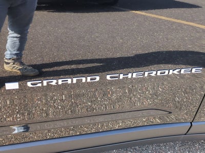 2025 Jeep Grand Cherokee GRAND CHEROKEE LAREDO X 4X2
