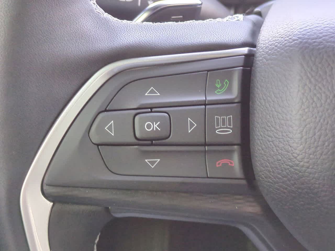 2025 Jeep Grand Cherokee GRAND CHEROKEE LAREDO X 4X2