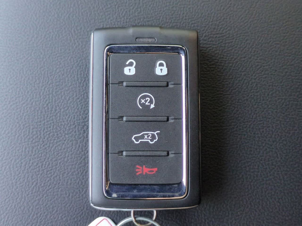 2025 Jeep Grand Cherokee GRAND CHEROKEE LAREDO X 4X2