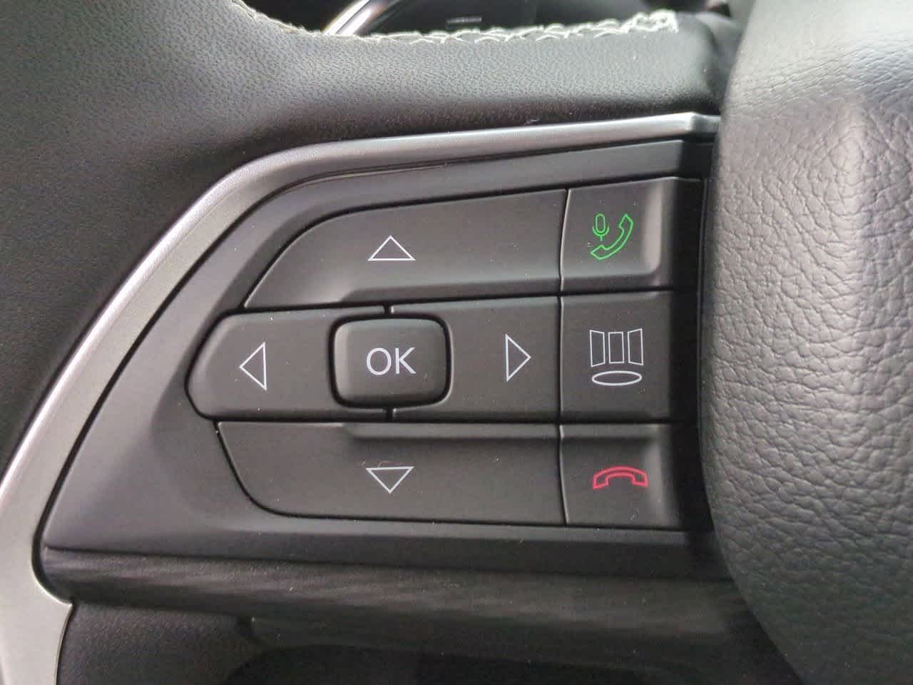 2025 Jeep Grand Cherokee GRAND CHEROKEE LAREDO 4X2