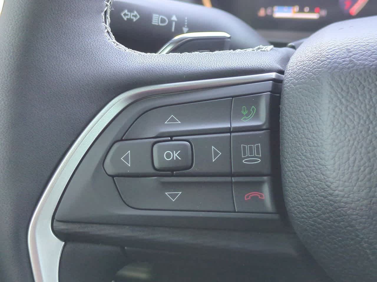 2025 Jeep Grand Cherokee GRAND CHEROKEE LAREDO X 4X2