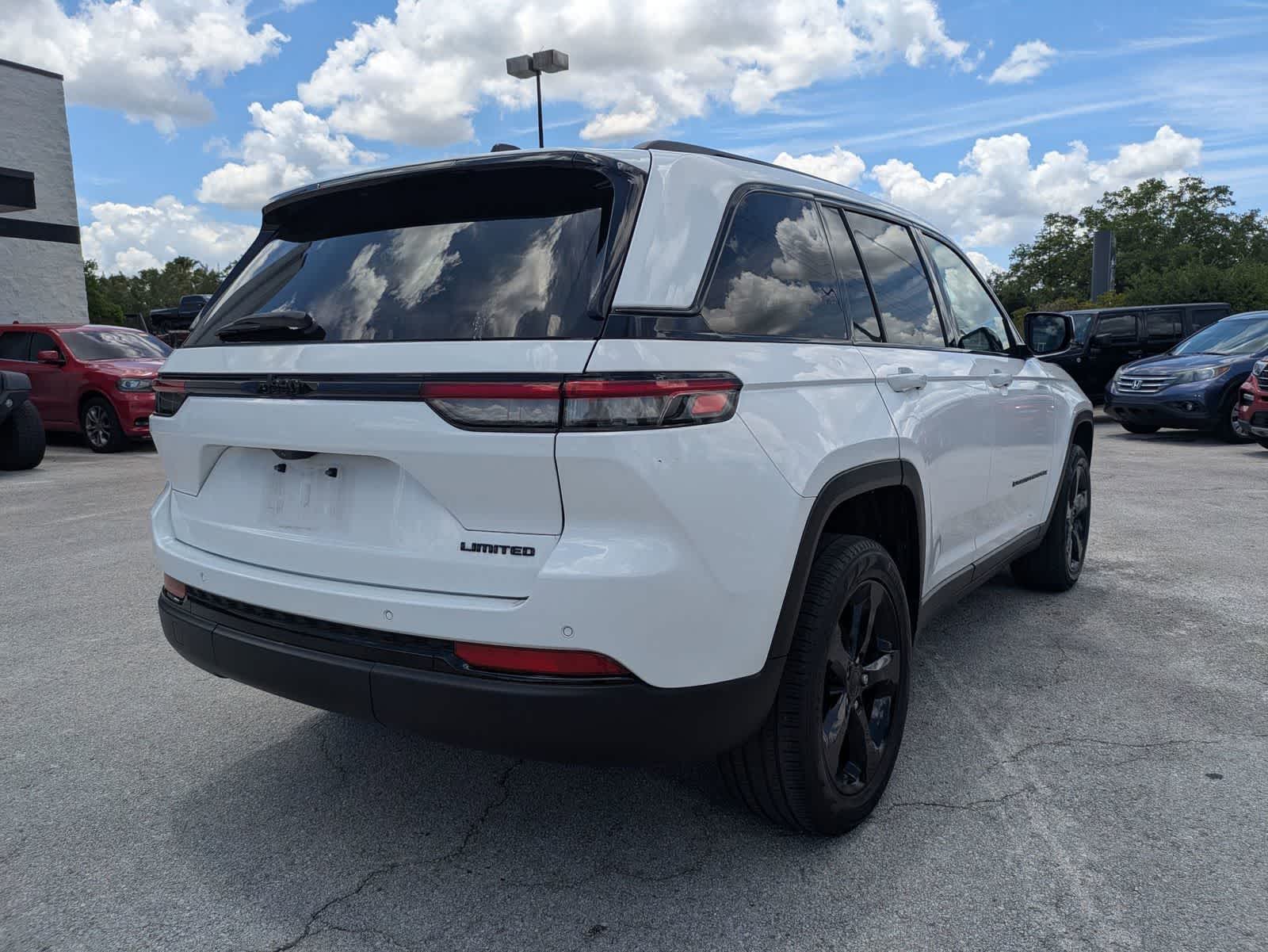 2023 Jeep Grand Cherokee Limited 4x2