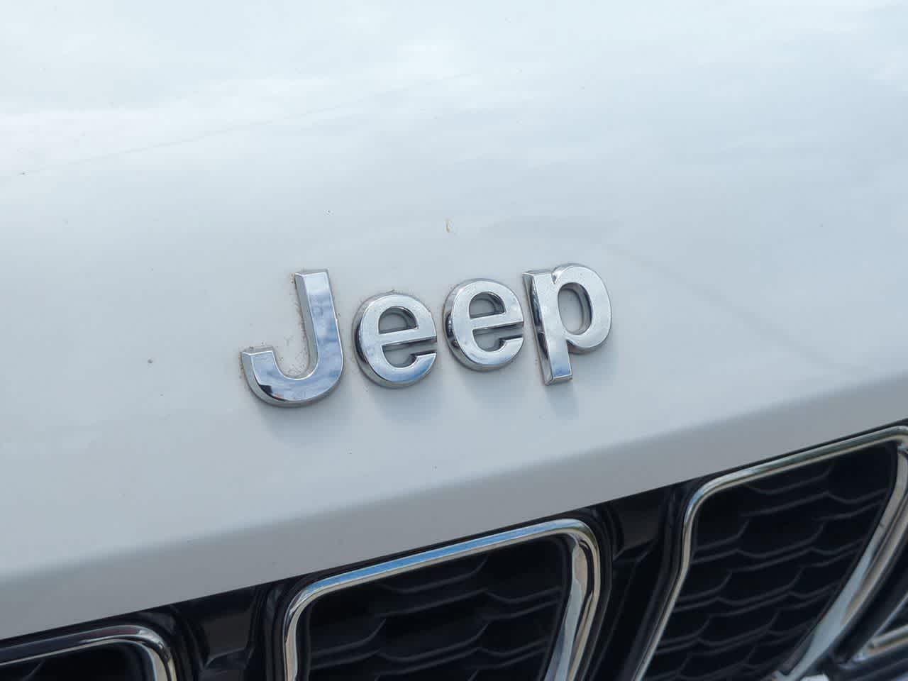 2023 Jeep Grand Cherokee Limited 4x2