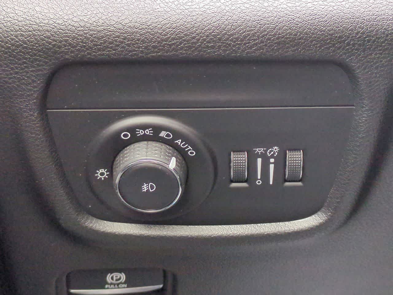 2023 Jeep Grand Cherokee Limited 4x2