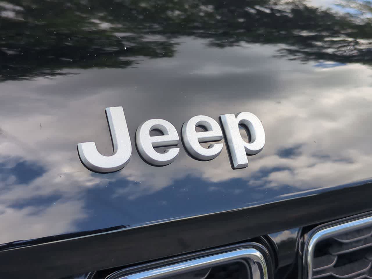 2025 Jeep Grand Cherokee Limited 4x2