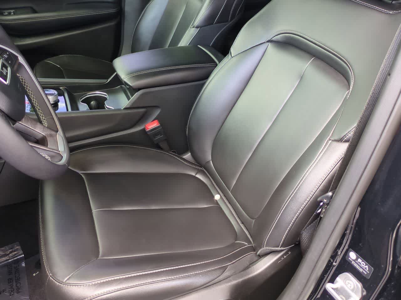 2025 Jeep Grand Cherokee Limited 4x2
