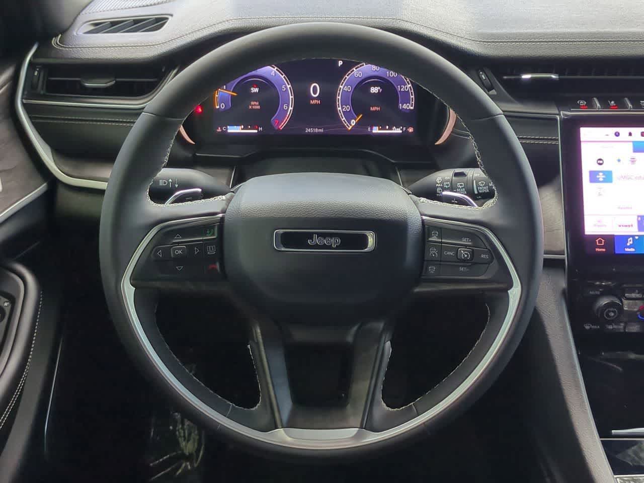 2025 Jeep Grand Cherokee Limited 4x2