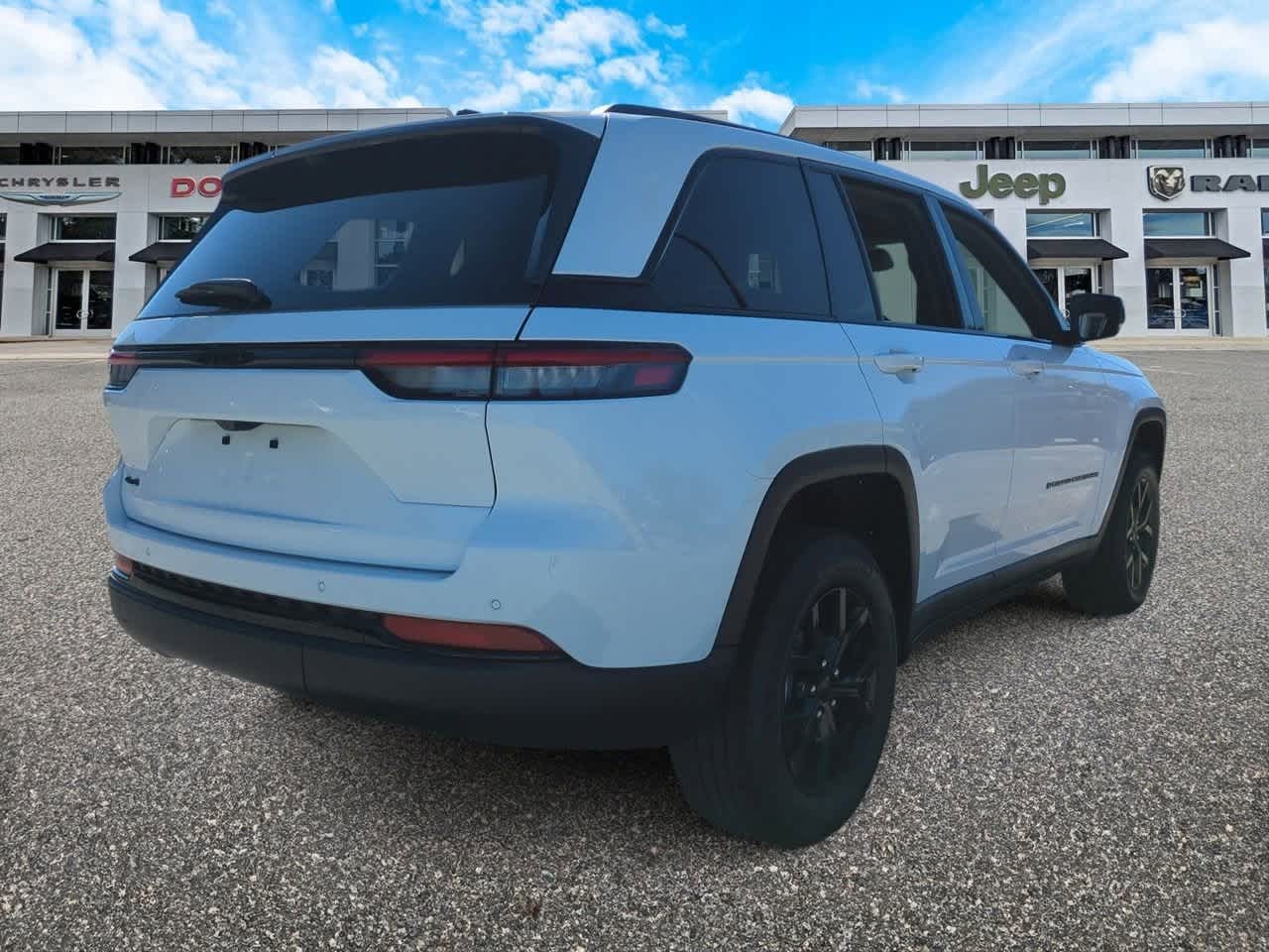 2025 Jeep Grand Cherokee GRAND CHEROKEE ALTITUDE X 4X4